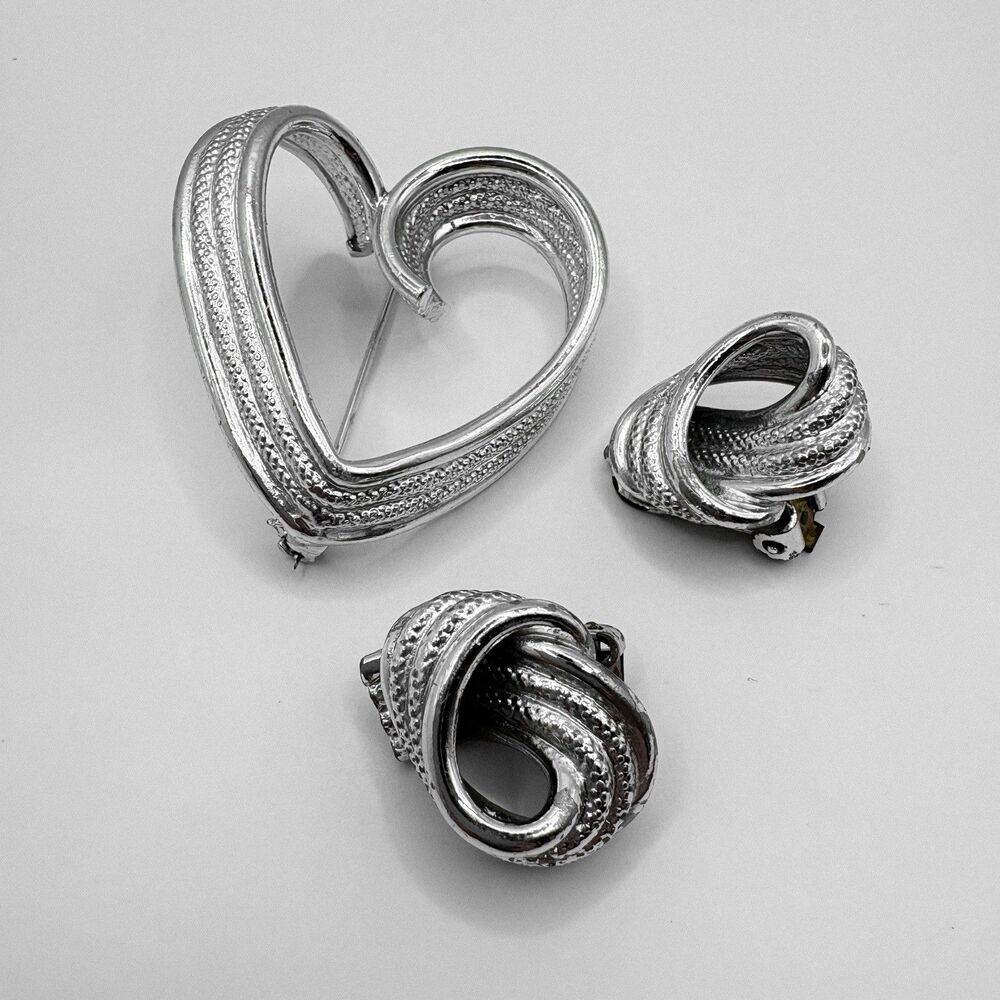 VTG Heart Brooch And Clip On Earrings Set, Knotted Design, Unsigned Silver Tone